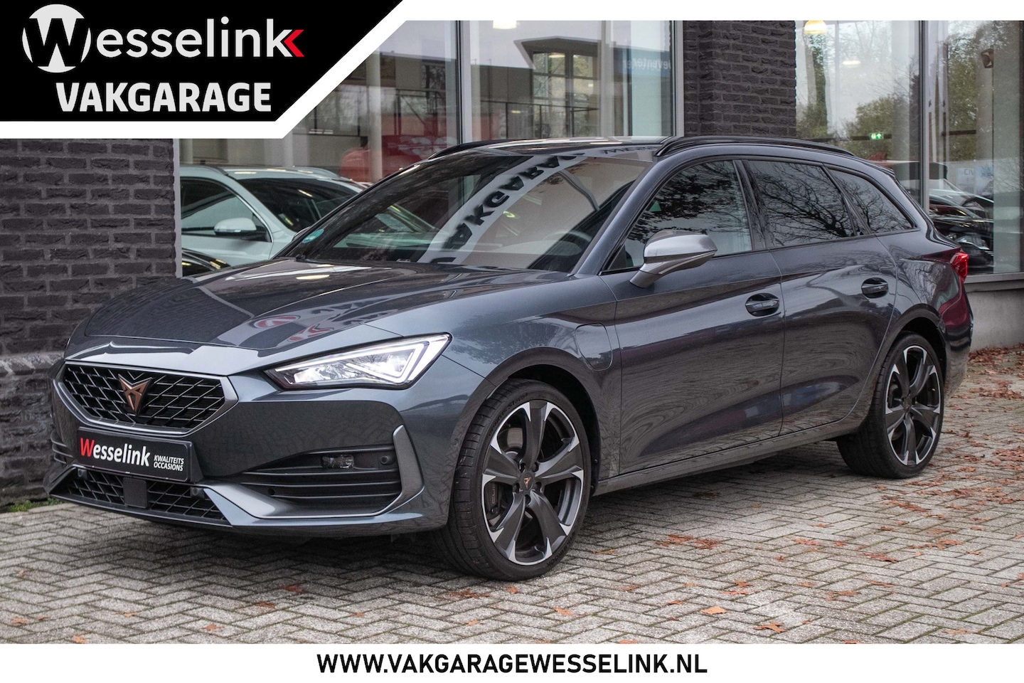 CUPRA Leon Sportstourer - 1.4 PHEV 245pk VZ Adrenaline - All-in rijklrprs | Vol leder | Mem. stoel | Stoel/stuurverw - AutoWereld.nl