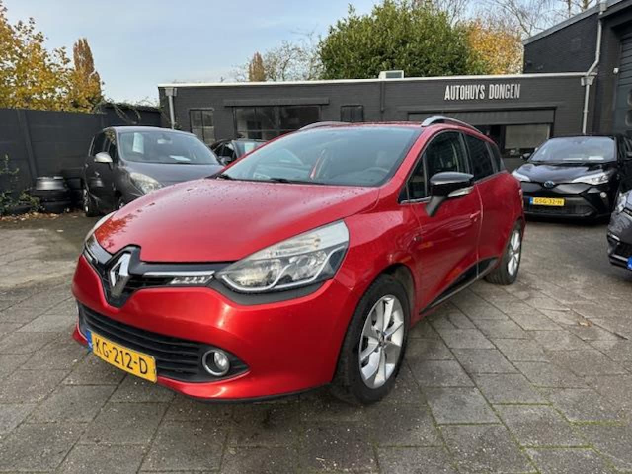 Renault Clio Estate - 0.9 TCe Limited! Estate! Trekhaak! Navi! - AutoWereld.nl