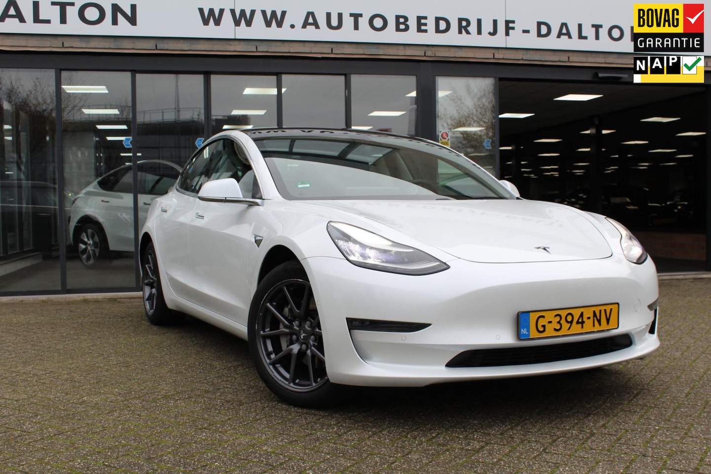 Tesla Model 3 - Long Range RWD Long Range AWD 75 kWh AUTOPILOT / 1e EIG / incl. BTW / LEER / PANODAK - AutoWereld.nl