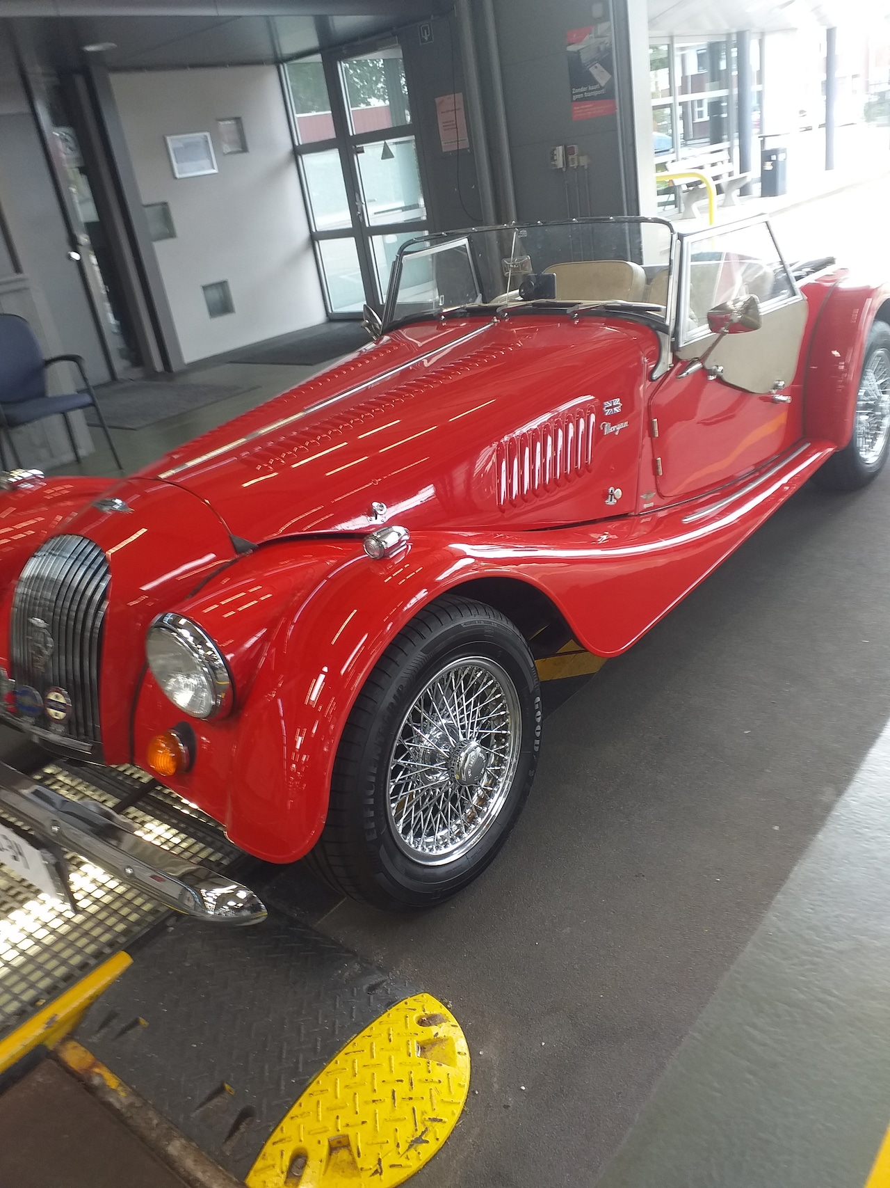 Morgan Plus - 3.9 8 V8 2-seater - AutoWereld.nl