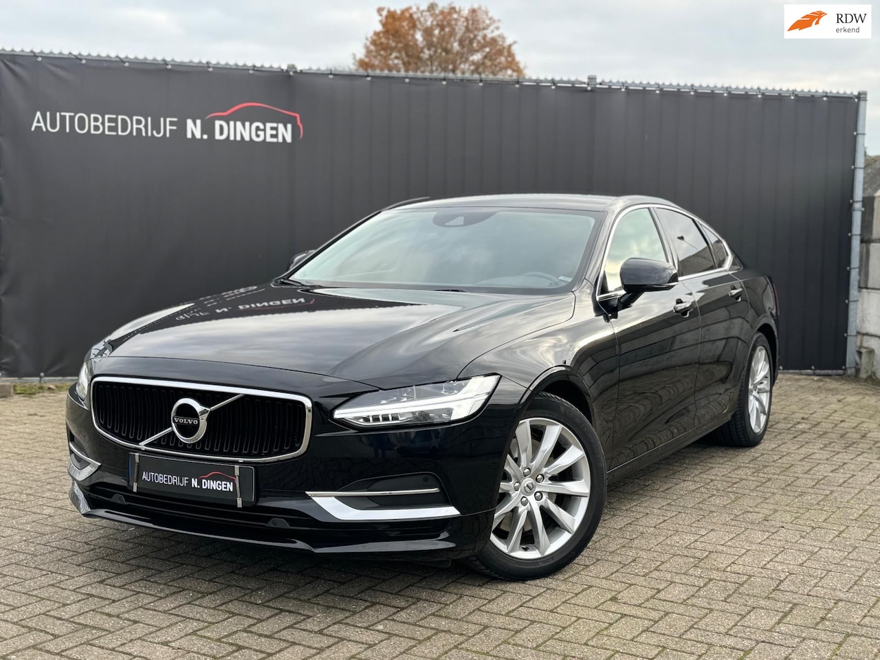 Volvo S90 - 2.0 T4 Momentum 90dkm! - AutoWereld.nl