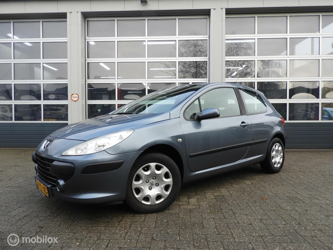 Peugeot 307 - 1.4-16V Premium 1.4-16V Premium - AutoWereld.nl