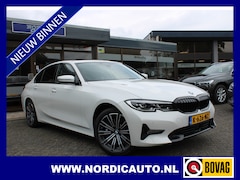 BMW 3-serie - 330E HIGH EXECUTIVE AUTOMAAT/ VIRTUAL COCPIT M AERODYNAMICA- LEDER- A RIJ CAMERA- PLUG IN