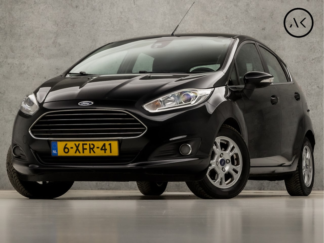 Ford Fiesta - 1.6 TDCi Titanium Sport (NAVIGATIE, NAP, CLIMATE, KEYLESS START, SPORTSTOELEN, PARKEERSENS - AutoWereld.nl