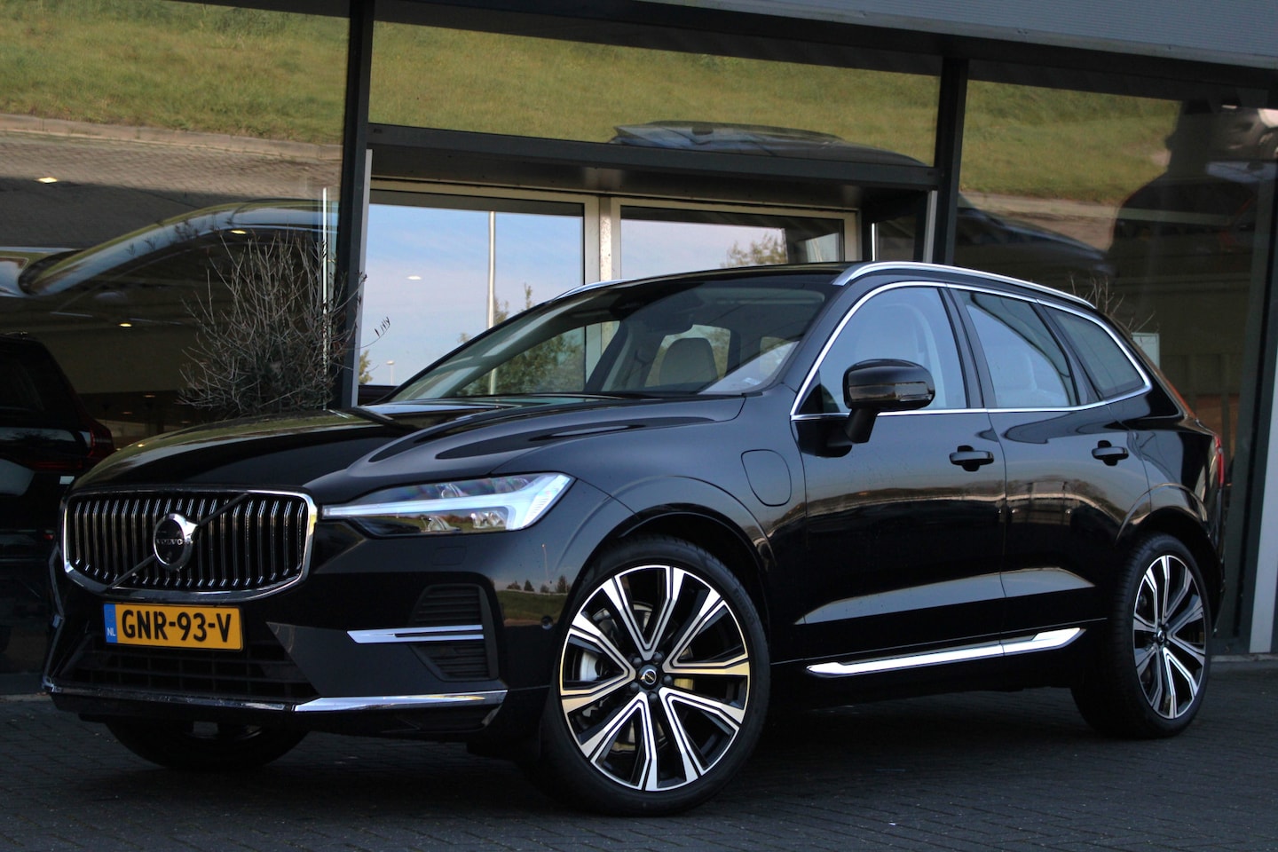 Volvo XC60 - T6 AWD Ultimate Bright | Luchtvering| 360° Camera | Harman/Kardon | Head-up Display | Pano - AutoWereld.nl