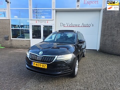 Skoda Karoq - 1.0 TSI Style Business / panoramadak / Apple Car