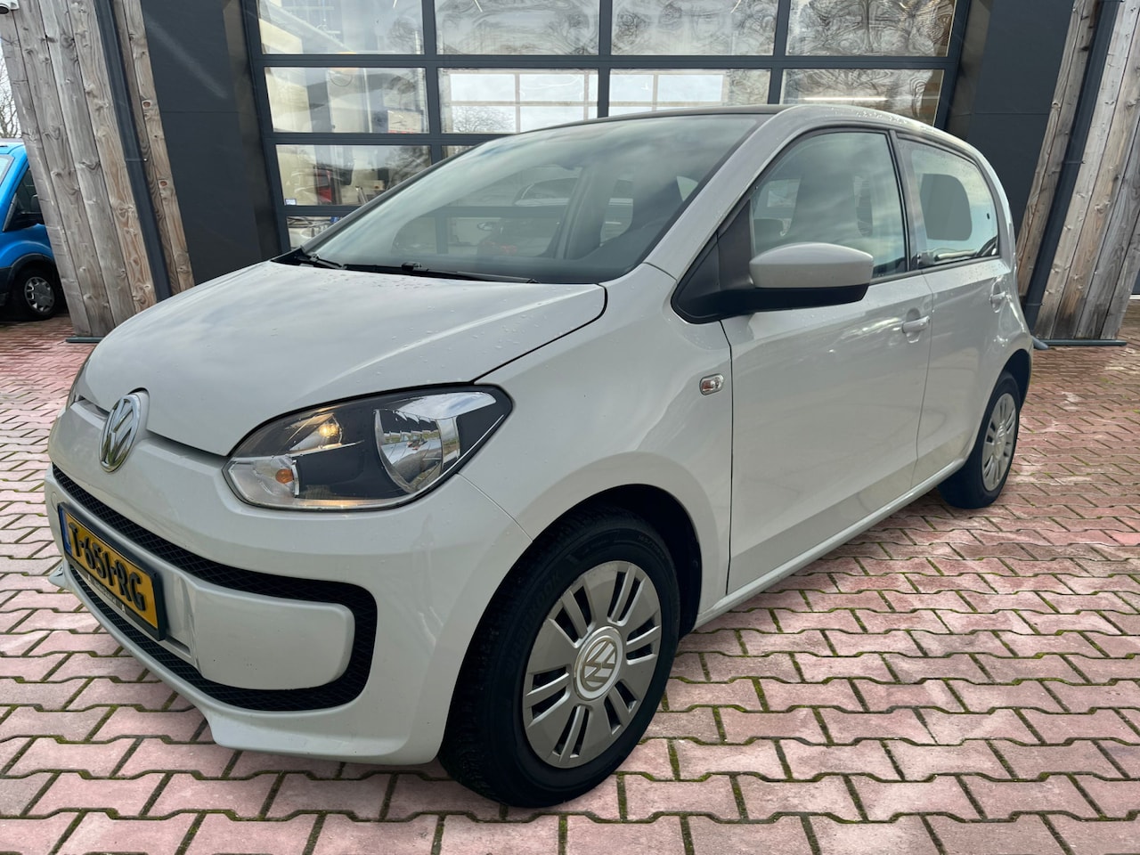 Volkswagen Up! - 1.0 move up! BlueMotion | Airco | Navi | App-connect | 5DRS | - AutoWereld.nl