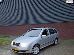 Skoda Fabia Combi - 1.4-16V Creation met APK en kleine beurt