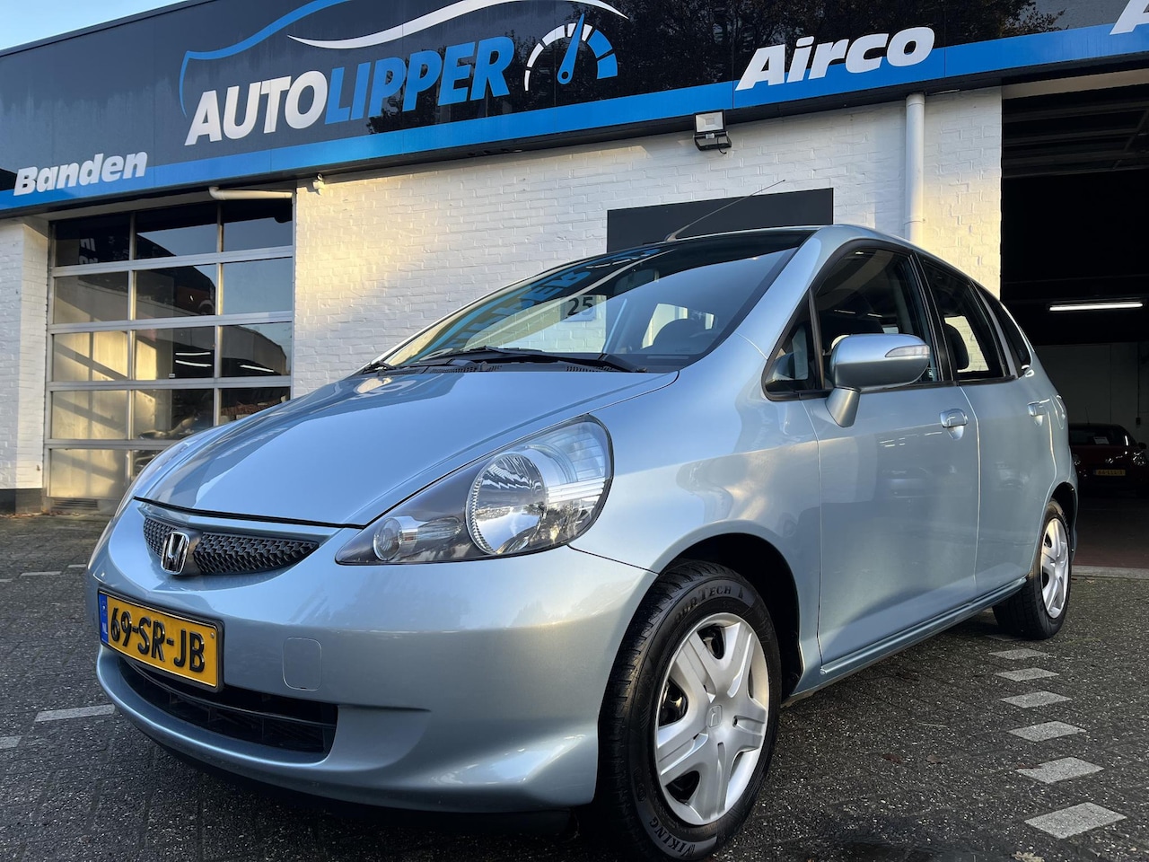 Honda Jazz - 1.4 LS /Nieuwe apk bij aflevering/Automaat/Trekhaak - AutoWereld.nl