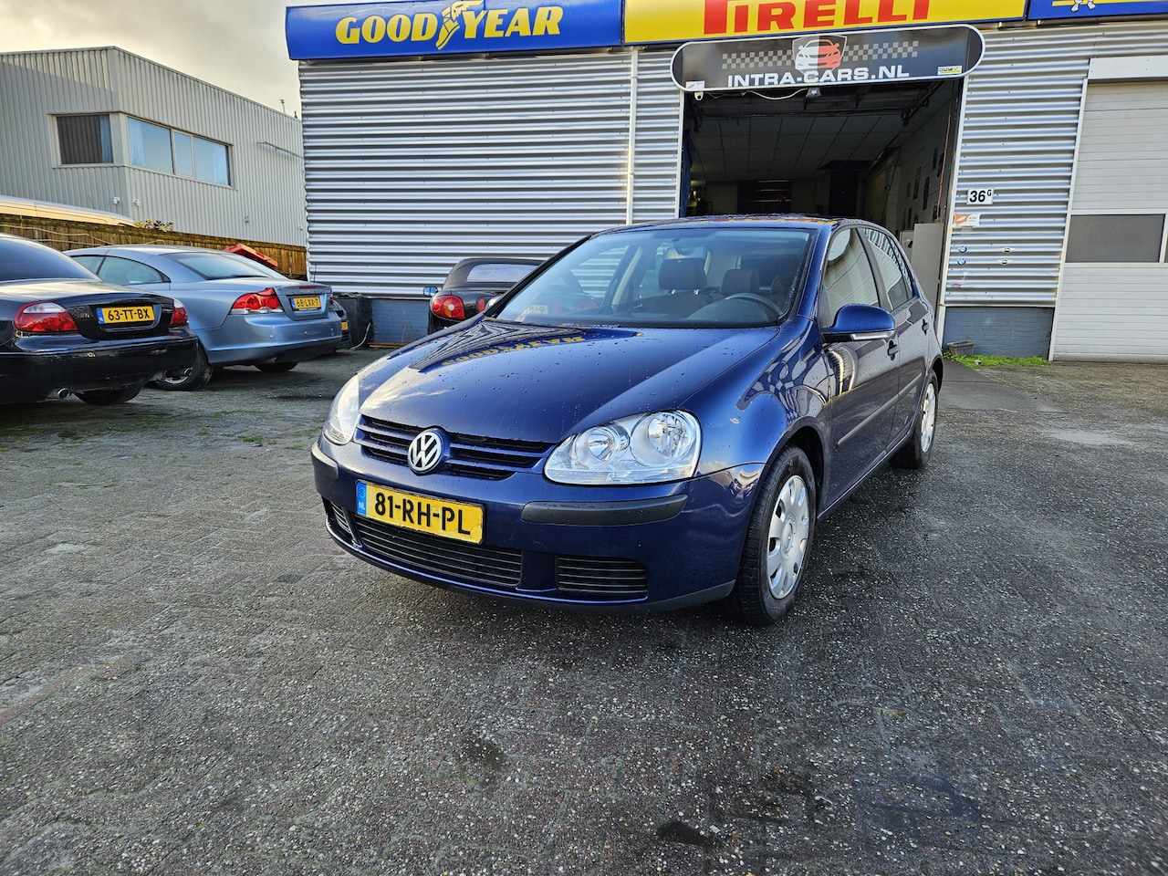 Volkswagen Golf - 1.6 FSI Turijn 5 Deurs. 6 Versn, Goed rijdende en nette auto, Airco, Electr pakket, Apk 11 - AutoWereld.nl