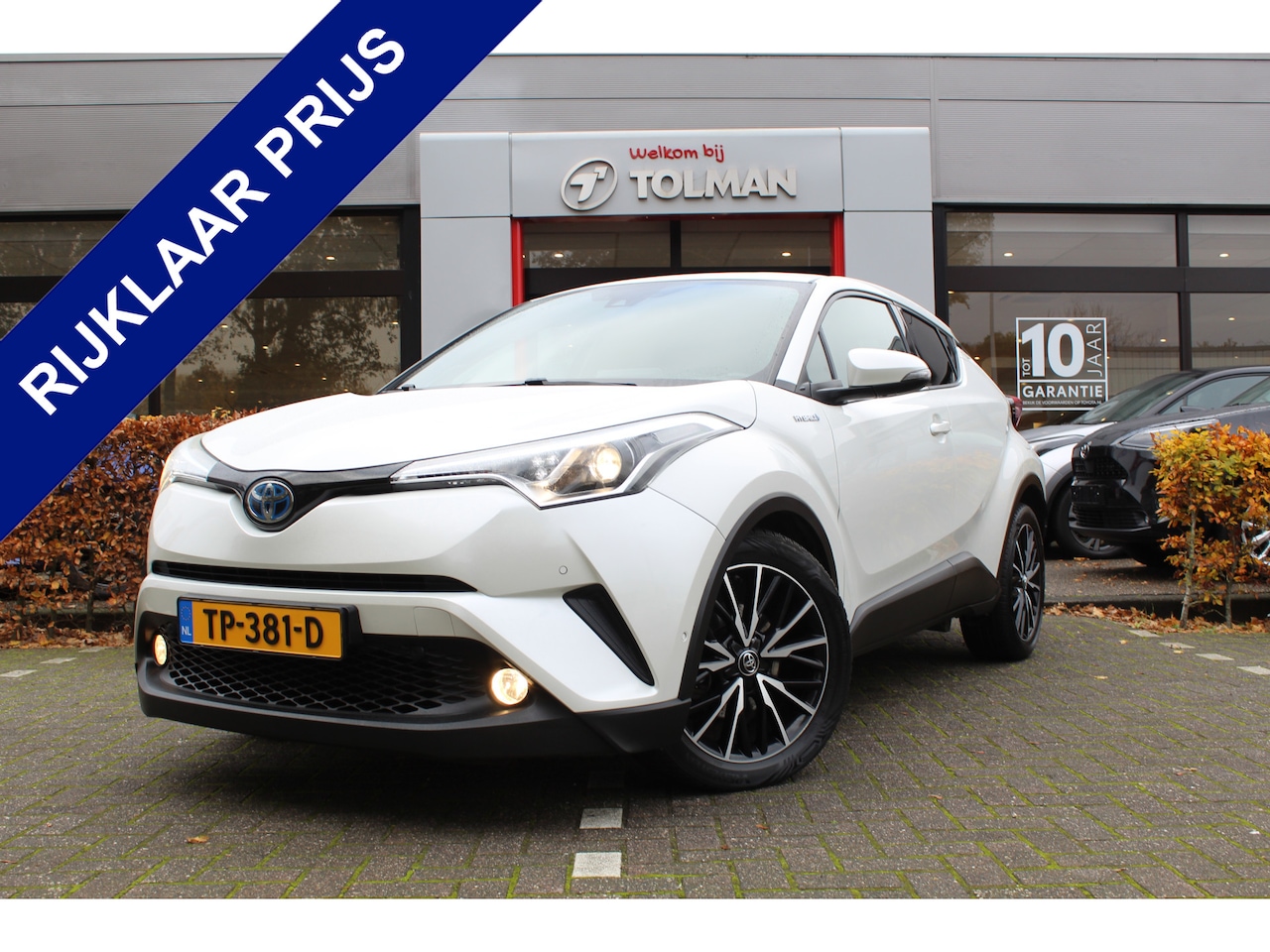 Toyota C-HR - 1.8 Hybrid Premium | Rijklaar | Trekhaak | Navi | Camera | PDC | Stoel/Stuur-verwarming - AutoWereld.nl