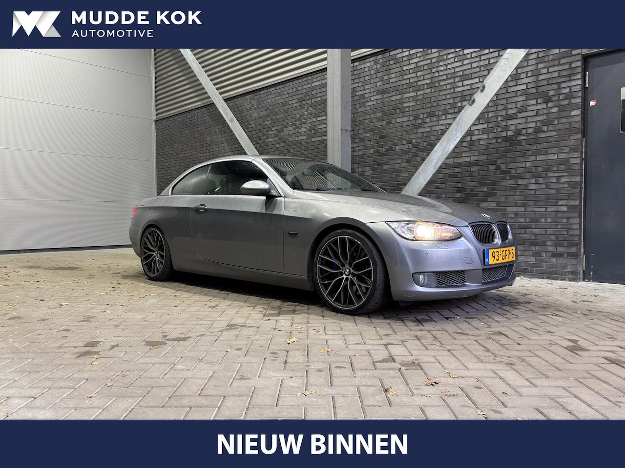 BMW 3-serie Cabrio - 335i High Executive | Automaat | Leder | Trekhaak | Stoelverwarming | 19 Inch - AutoWereld.nl