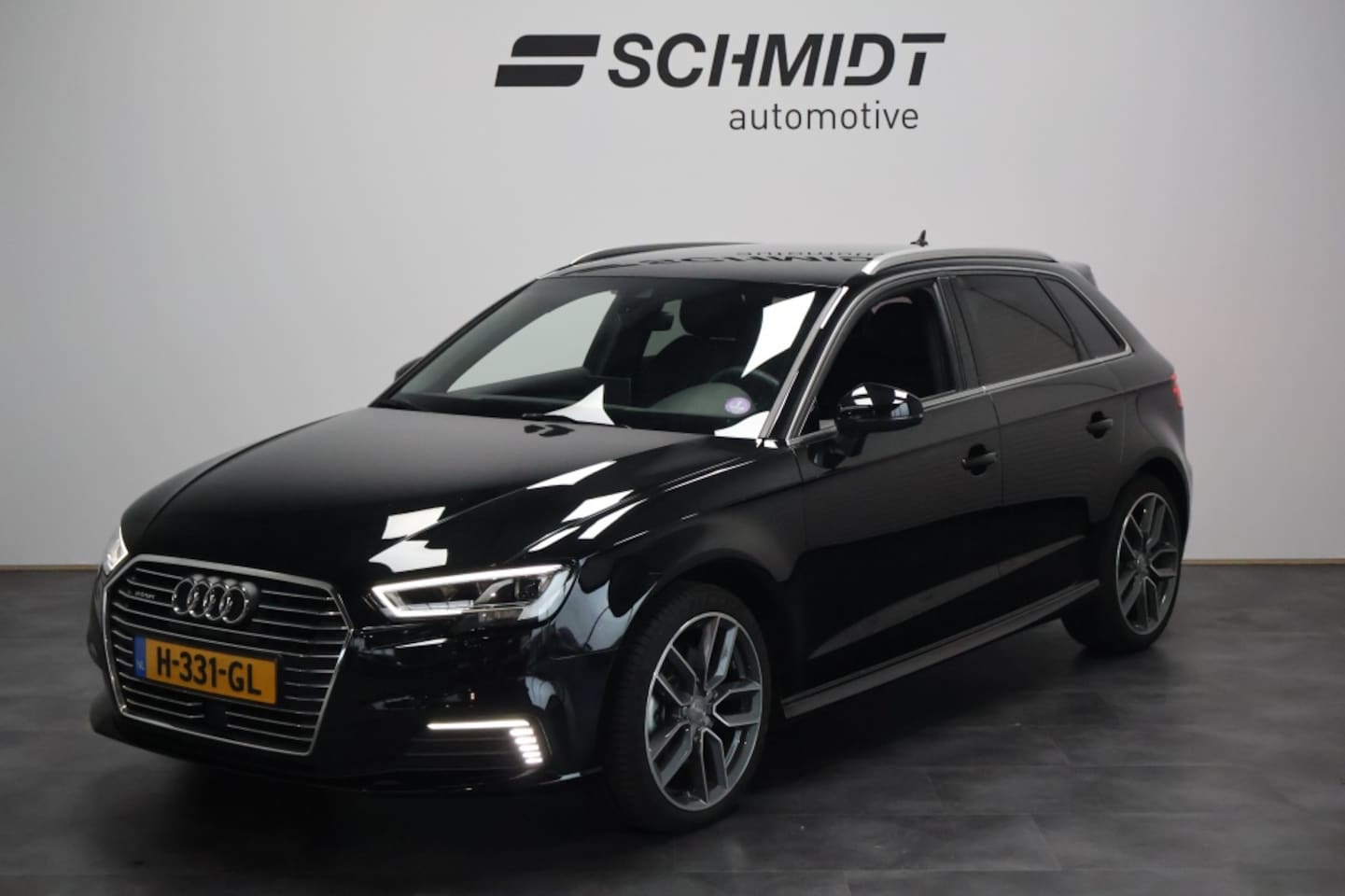 Audi A3 Sportback - 40 e-tron | S-Line | Carplay - AutoWereld.nl