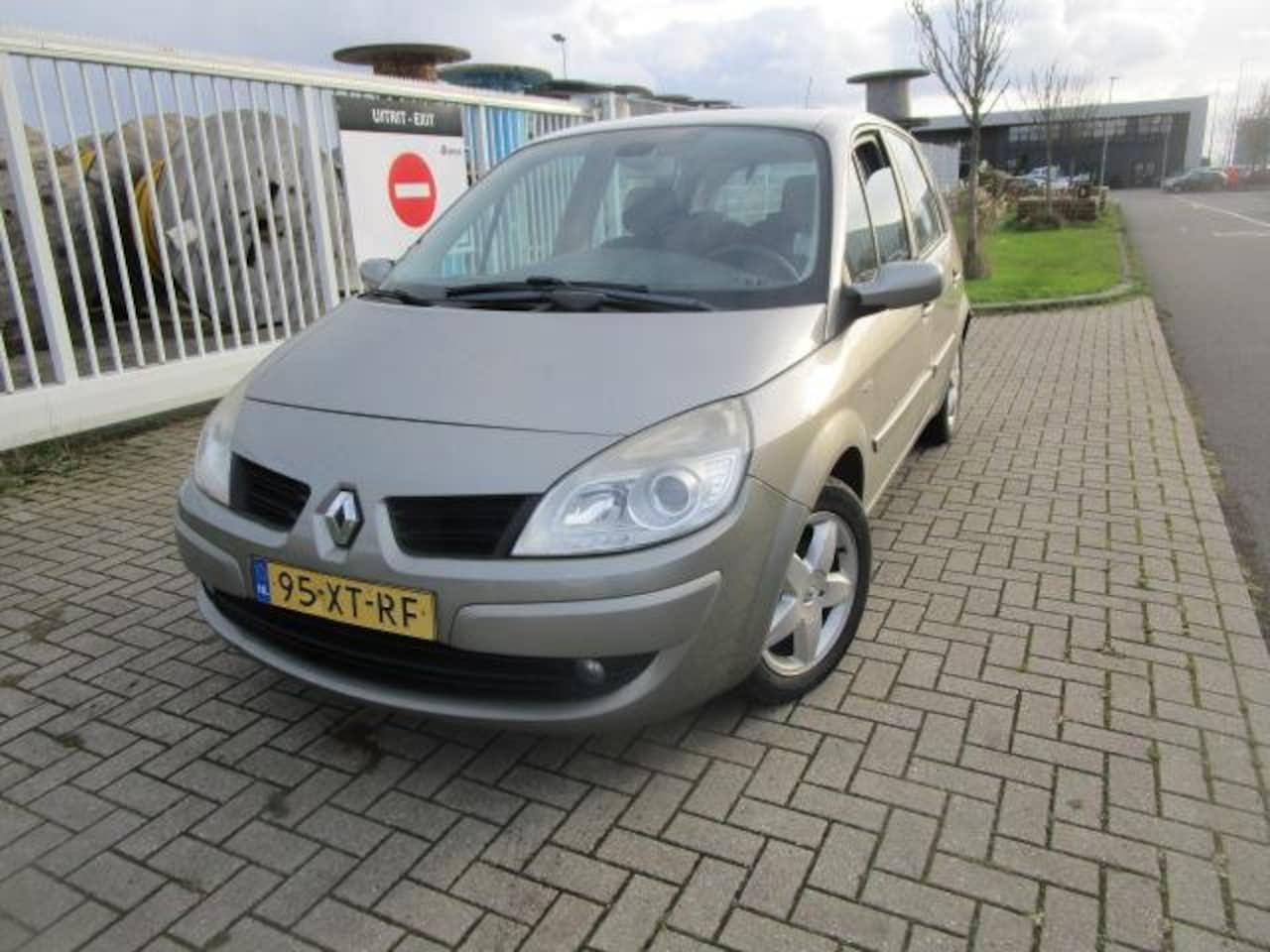 Renault Scénic - 1.5 dCi Business Line 1.5 dCi Business Line - AutoWereld.nl