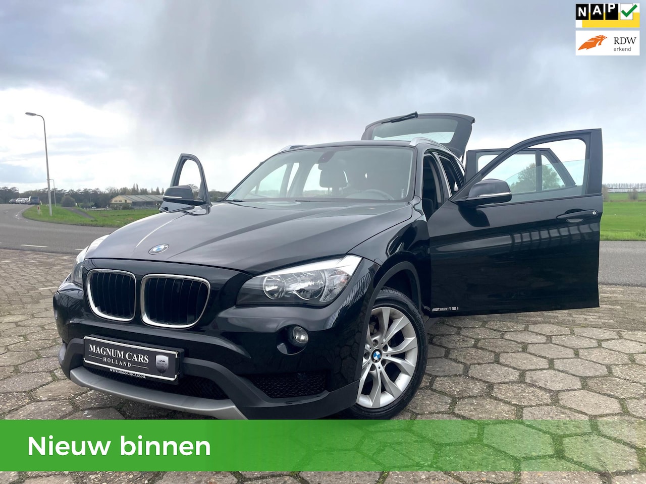 BMW X1 - SDrive18i Executive 5D 6 Bak Navi Trekhaak Velgen - AutoWereld.nl