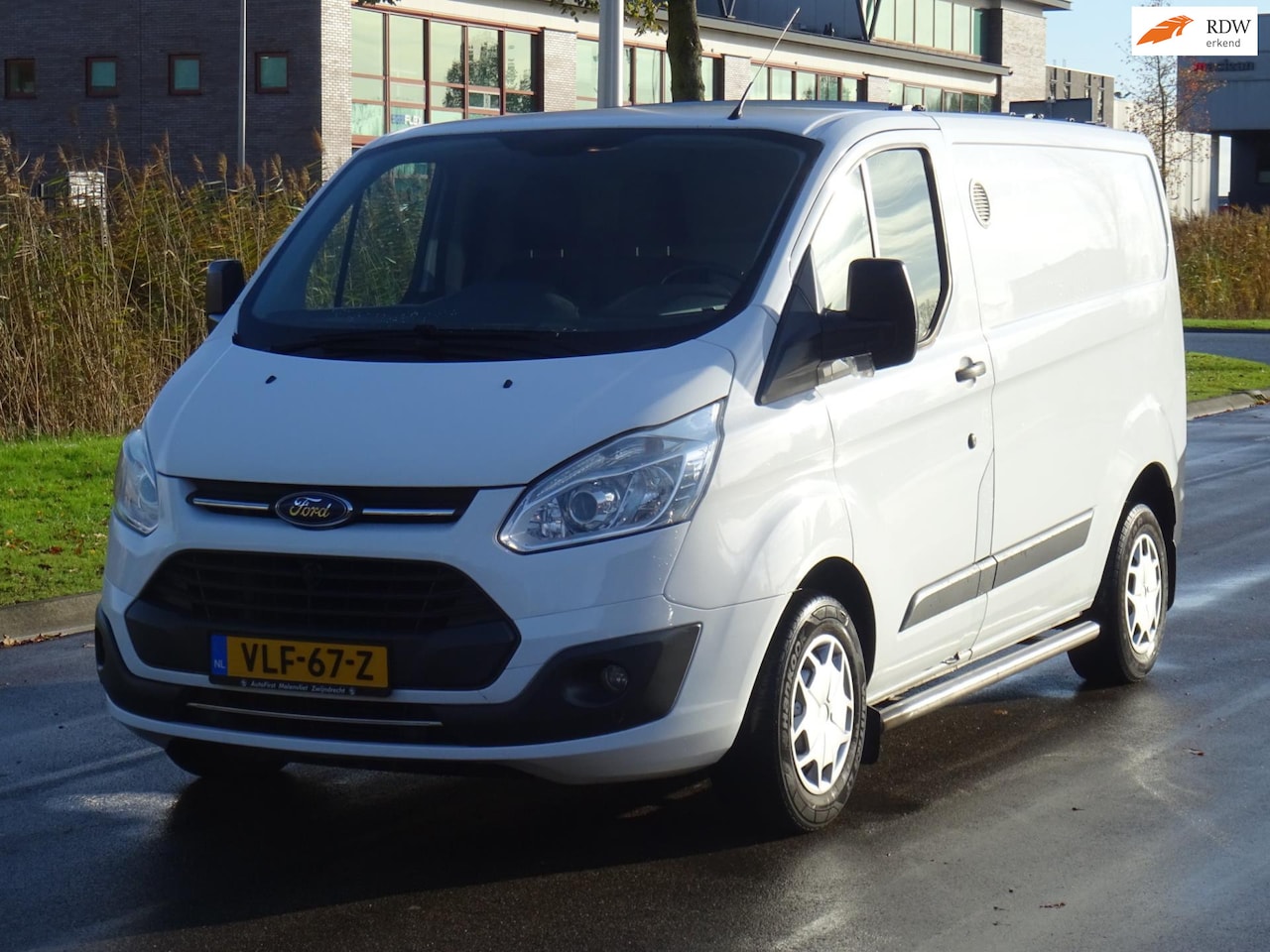 Ford Transit Custom - 290 2.0 TDCI L1H1 3-ZITS CAMERA/PDC/APK - AutoWereld.nl