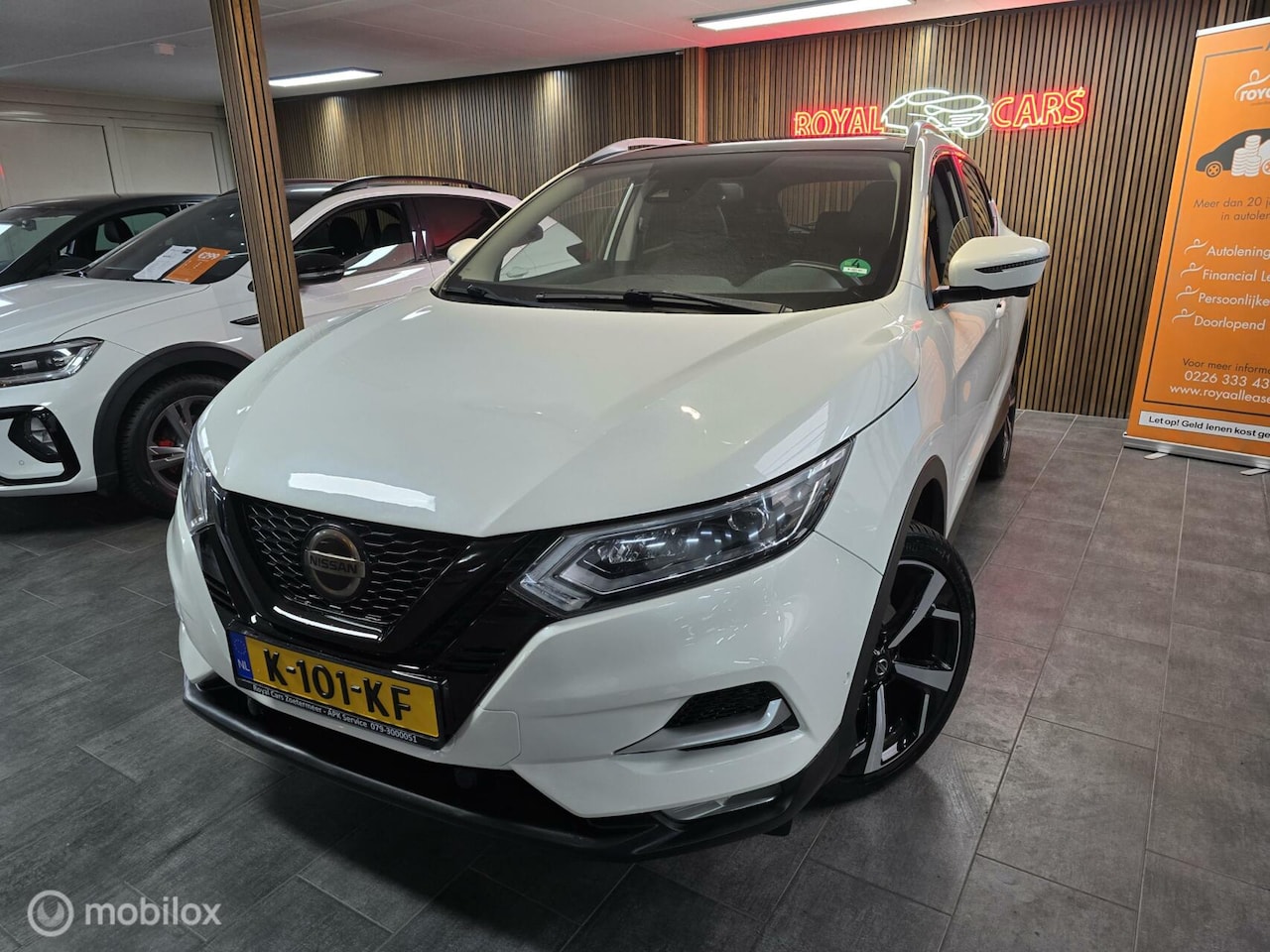 Nissan Qashqai - 1.3 DIG-T Tekna/Panoramdak/360°Camera/Leder/Navi - AutoWereld.nl