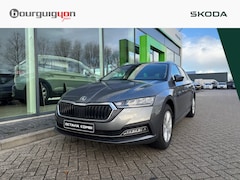 Skoda Octavia Combi - 1.0 TSI 110pk | Verwarmbare stoelen | Parkeersensoren | Cruise control | Apple carplay / A