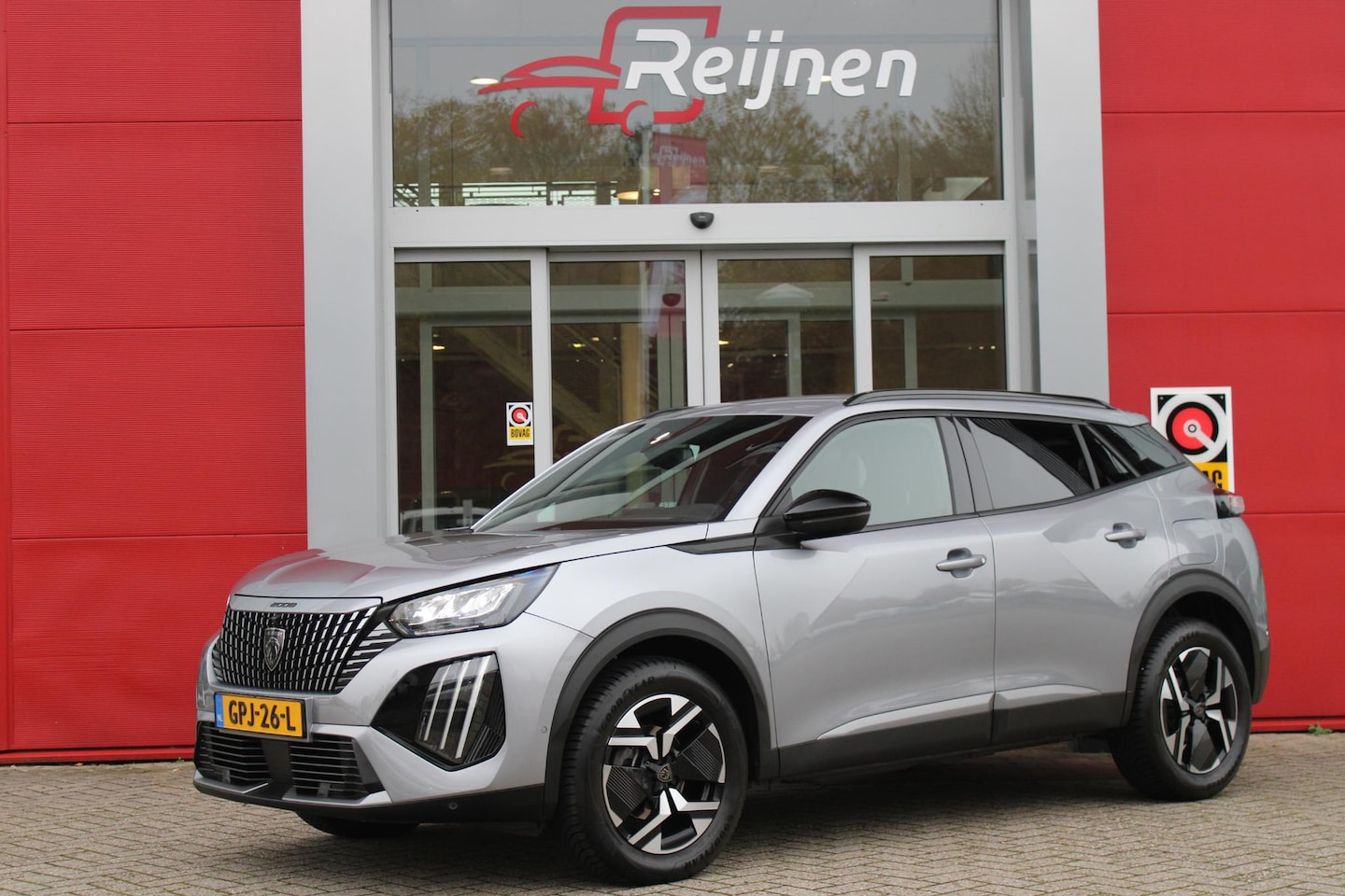 Peugeot 2008 - 1.2 100PK ALLURE | 360° CAMERA | NAVIGATIE | DRAADLOZE APPLE CARPLAY/ANDROID AUTO | LED KO - AutoWereld.nl