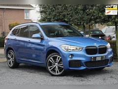 BMW X1 - SDrive20i High Executive 192 PK Aut. M-Pakket Trekhaak Pano Camera 19''