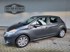 Peugeot 208 - 1.2 VTi Urban Soul Verbruikt olie