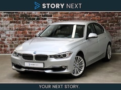 BMW 3-serie - Sedan 320i High Executive Luxury Line Automaat / Navigatie Professional / Trekhaak / Sport