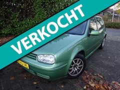 Volkswagen Golf - 1.6 Trendline