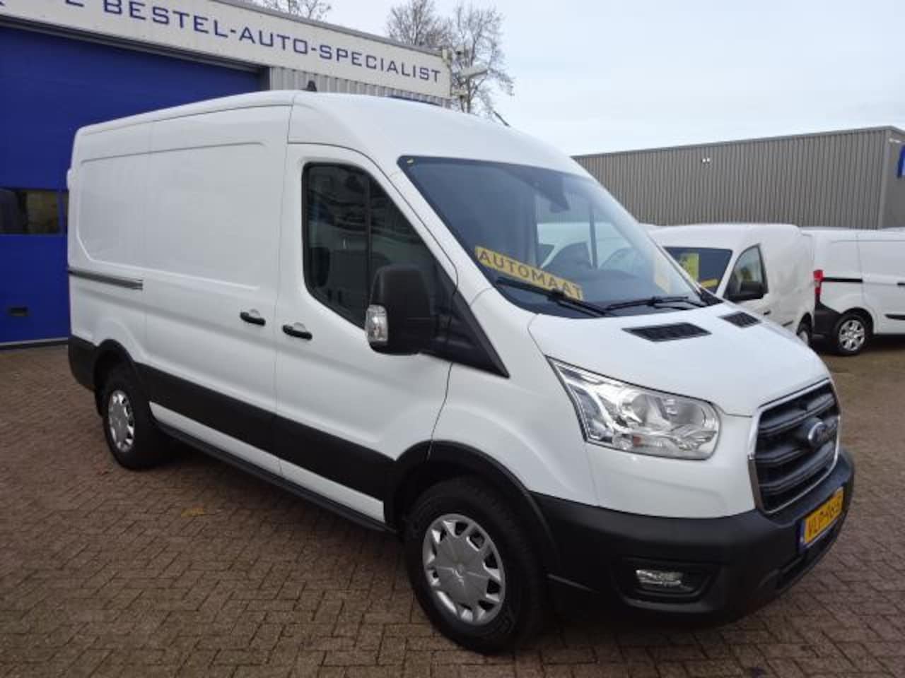 Ford Transit - 350 2.0 TDCI L2H2 Trend 130 PK AUTOMAAT CRUISE CONTROL AIRCO - AutoWereld.nl