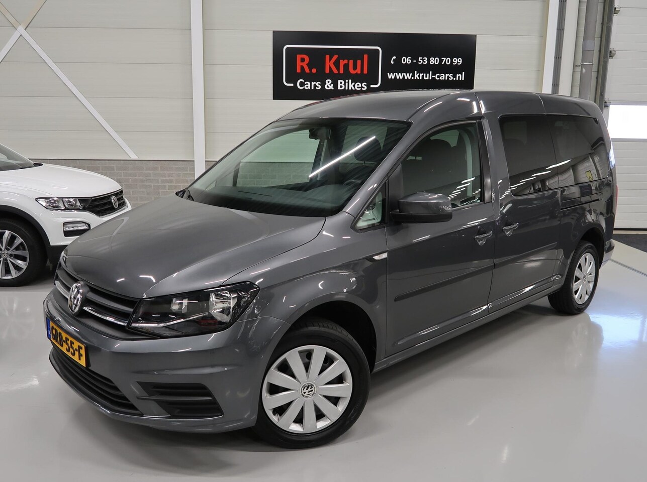 Volkswagen Caddy Maxi - 1.4 TSI Trend 131pk 7 persoons 2x schuifdeur airco extra getint glas benzine 12-2018 in ne - AutoWereld.nl