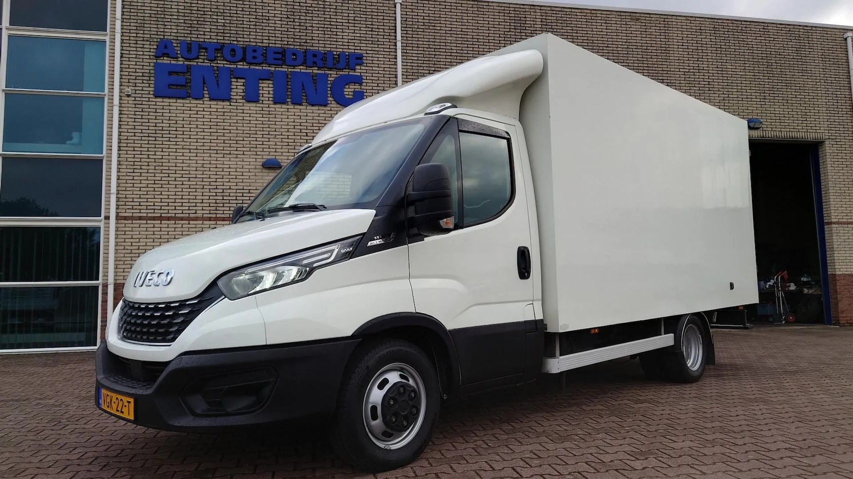 Iveco Daily - 35C18 HIMATIC KOEL AUTO / Luchtgeveerd - AutoWereld.nl