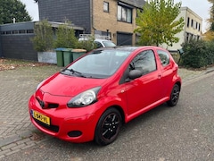 Toyota Aygo - 1.0-12V Dynamic Blue - Lage KM