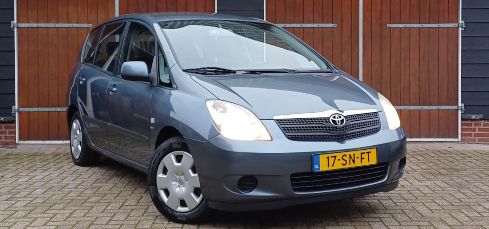 Toyota Corolla Verso - 1.6 VVT-i L.Terra, Trekhaak, All seasonbanden - AutoWereld.nl