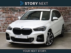 BMW X1 - xDrive25e High Executive M Sport Pakket Automaat / Trekhaak / Panoramadak / Head-Up Displa