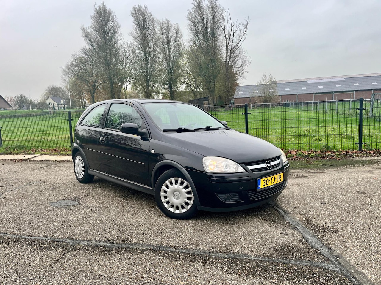 Opel Corsa - 1.2-16V Silverline 1.2-16V Silverline / 80pk / - AutoWereld.nl