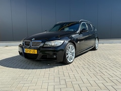 BMW 3-serie - 325 XI high executive M pakket 4 wheel drive x- drive