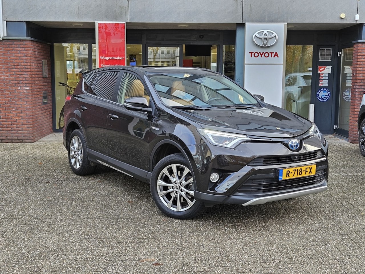 Toyota RAV4 - 2.5 Hy. AWD Ex. Bns - AutoWereld.nl