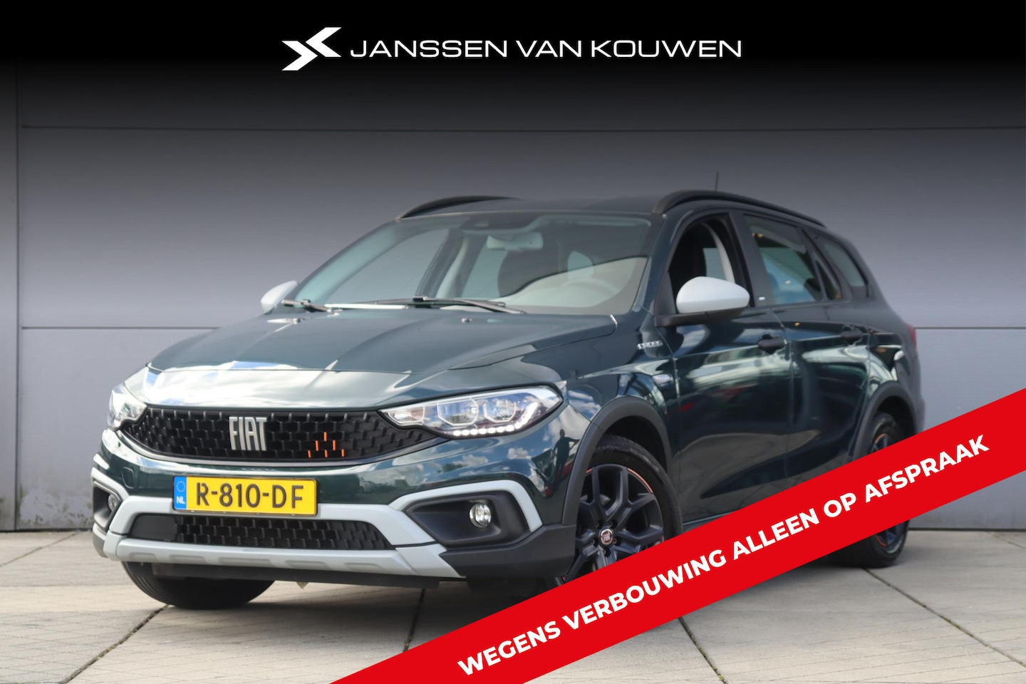 Fiat Tipo Stationwagon - Cross 1.5 Hybrid Aut. Garmin / Carplay / Camera / Adaptive Cruise - AutoWereld.nl