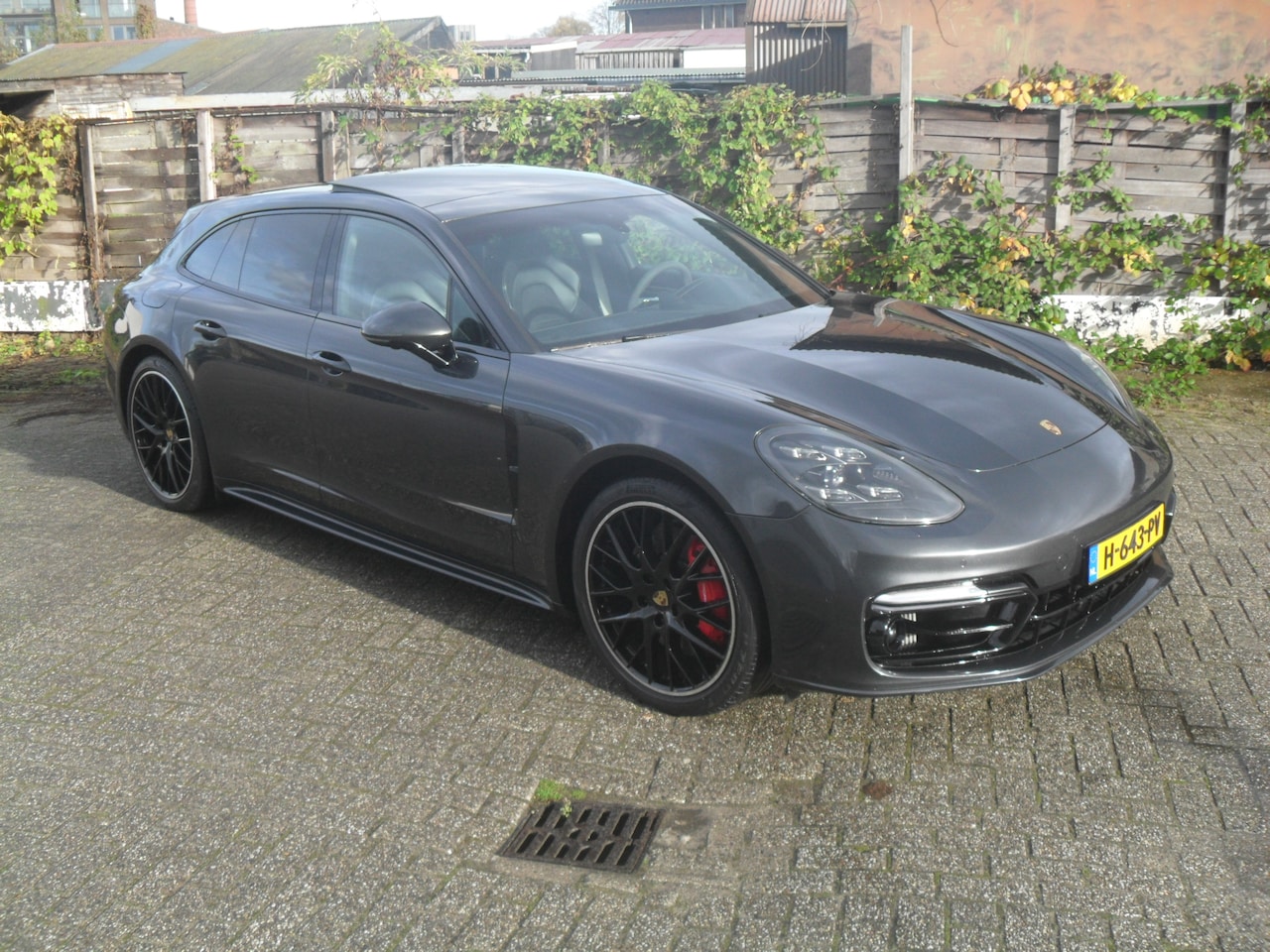 Porsche Panamera Sport Turismo - 4.0 GTS org Ned,leer/alcantara/navi/entertainment/N.A.P/ BTW auto - AutoWereld.nl