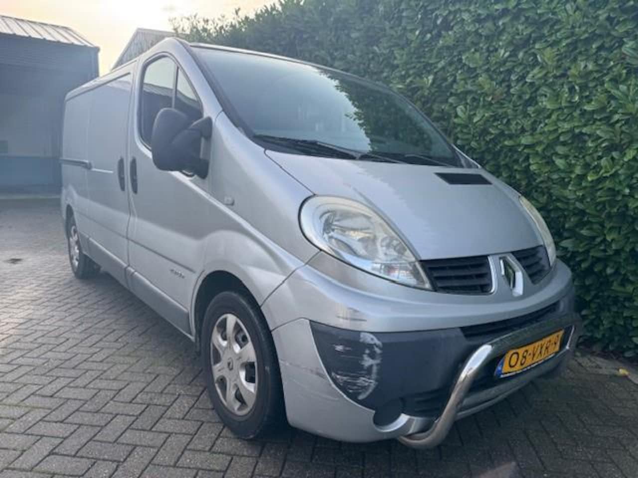 Renault Trafic - 2.5dCi T29 L2H1 Bj'02-2009 LANG !! AIRCO !! APK !! - AutoWereld.nl