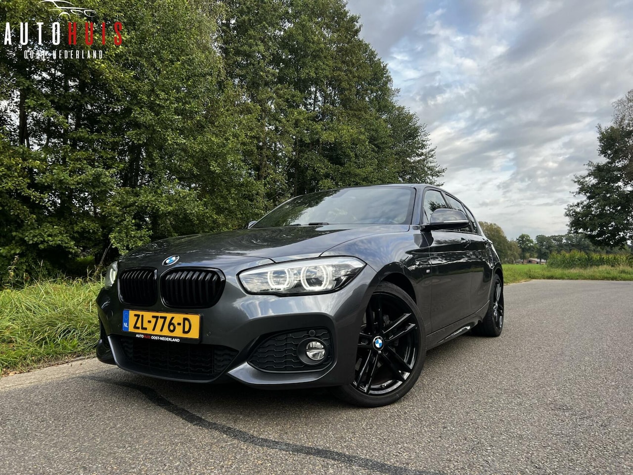 BMW 1-serie - 125i Edition M Sport LCI2 / LED / HK / Trekhaak - AutoWereld.nl