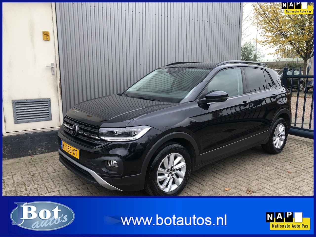 Volkswagen T-Cross - 1.0 TSI Life / NAVIGATIE / VIRTUAL COCKPIT / CLIMATE / CRUISE CONTROL / ACHTERUITRIJCAMERA - AutoWereld.nl