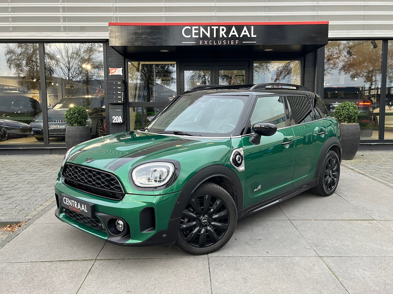 MINI Countryman - Mini 2.0 Cooper S E ALL4 Chili 220PK|Pano|Harman/Kardon|Head-Up|Camera|ACC|Carplay|Keyless - AutoWereld.nl