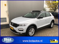 Volkswagen T-Roc - 1.0 TSI Business / ELEK. SCHUIF/ PANODAK / STOELVERWARMING / NL-AUTO / AIRCO / CRUISE CONT