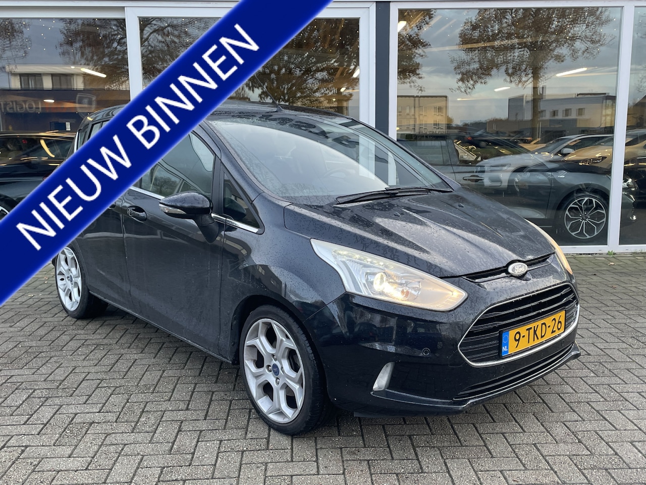 Ford B-Max - 1.0 EcoBoost Titanium 50% deal 3.975,- ACTIE Stoelverwarming / Clima / Cruise / Navi / Tel - AutoWereld.nl