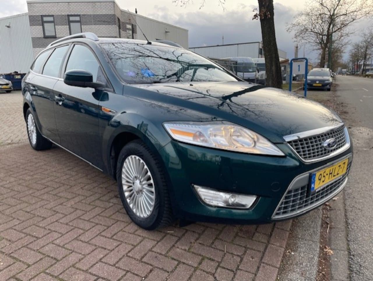 Ford Mondeo Wagon - 2.0-16V Titanium Airco/ECC EXPORT PRIJS - AutoWereld.nl