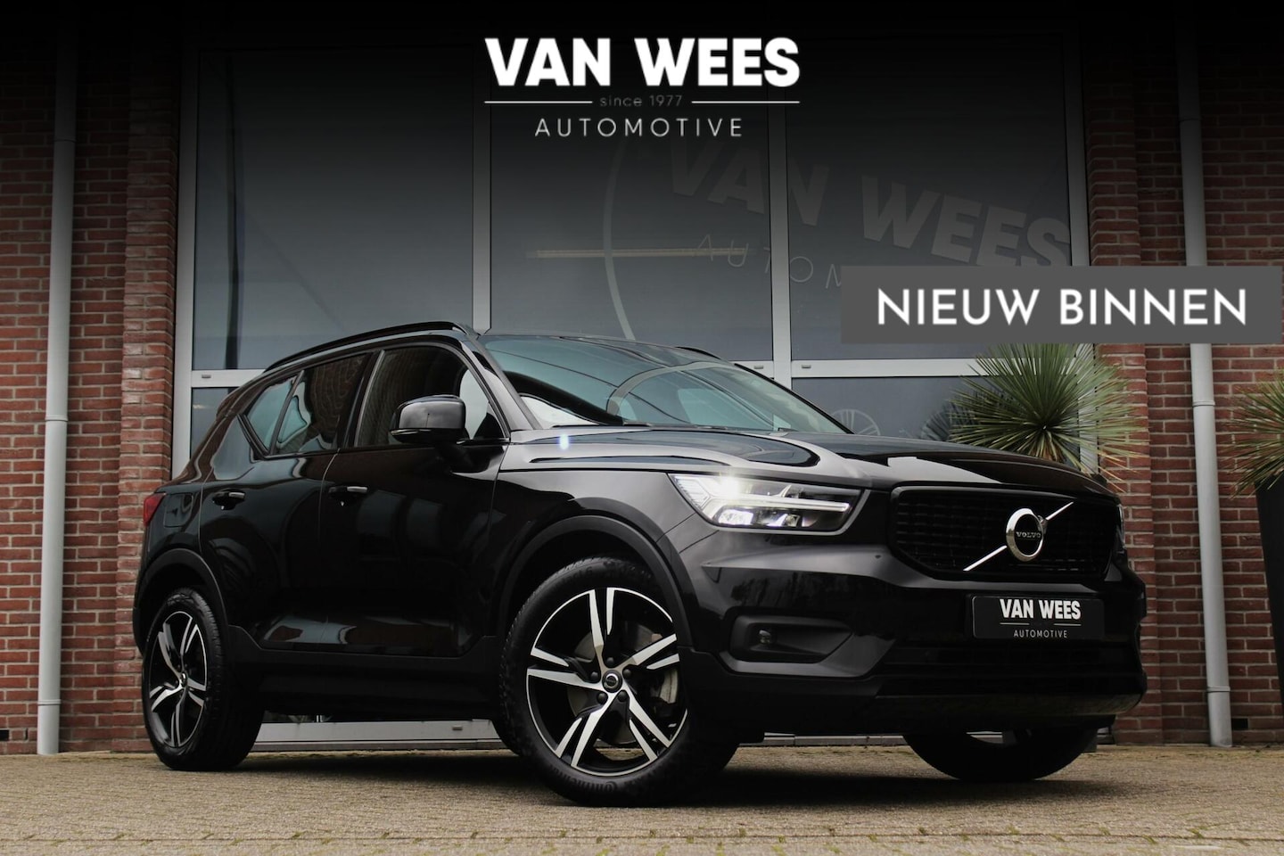 Volvo XC40 - 1.5 T4 Recharge R-Design Expression | 1e eigenaar | NL geleverd | inc BTW | LED | 18 inch - AutoWereld.nl