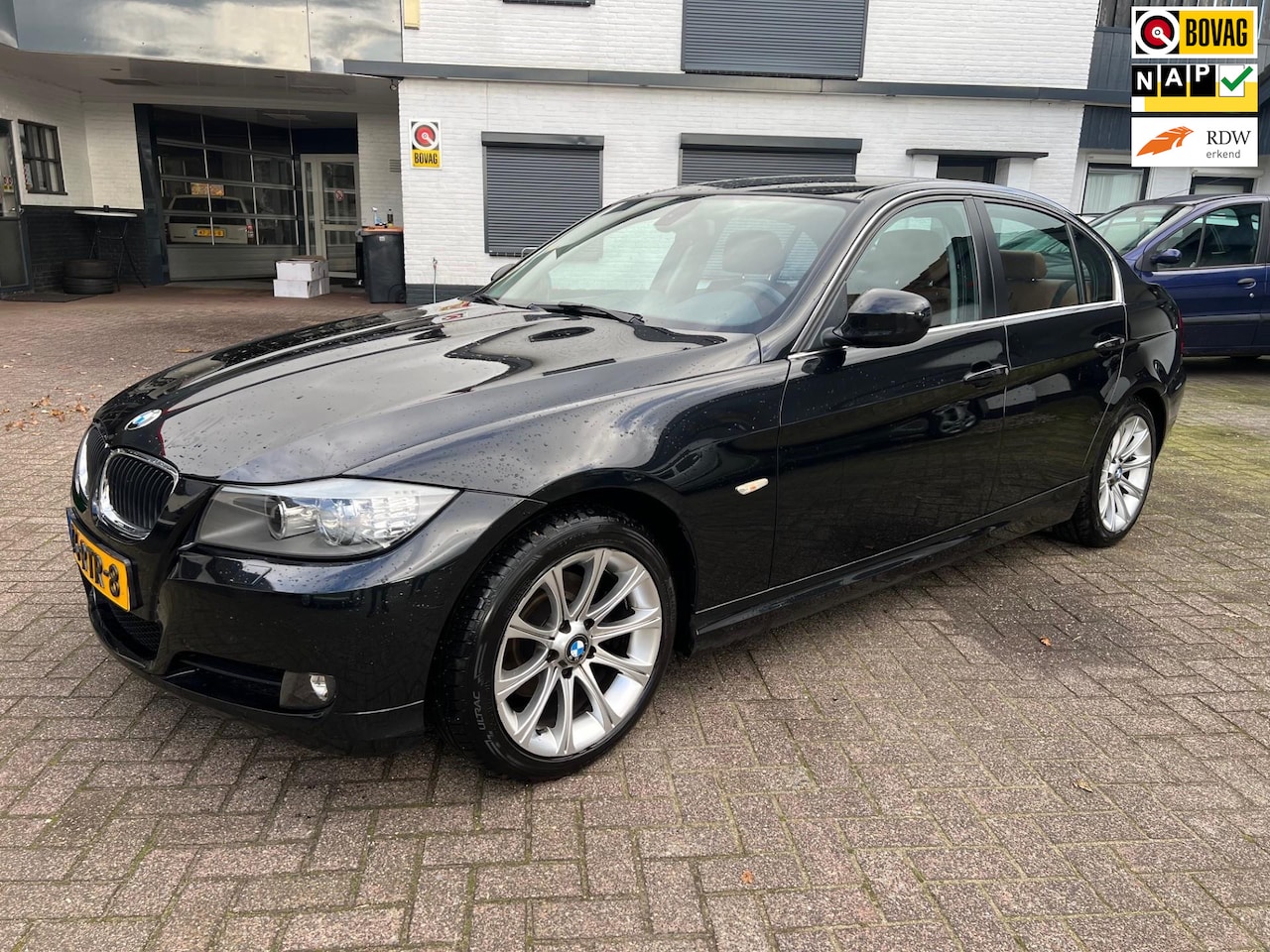 BMW 3-serie - 318i M-Sport MOTORSCHADE , MOTORSCHADEN , ENGINE DAMAGE - AutoWereld.nl