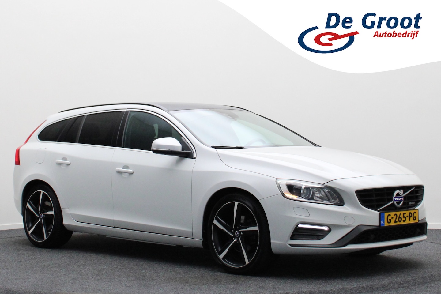 Volvo V60 - 1.6 T4 R-Design 1.6 T4 R-Design - AutoWereld.nl