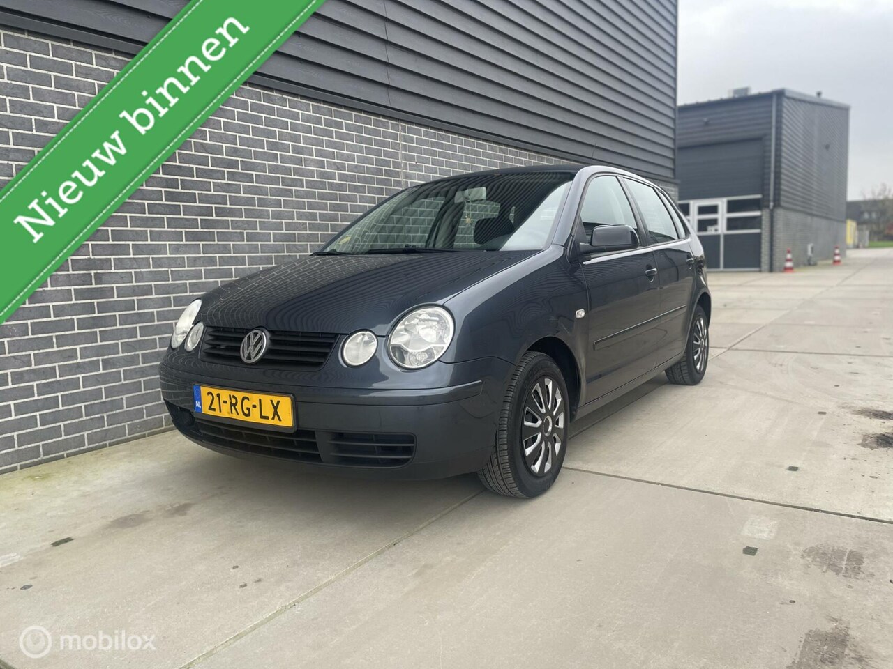 Volkswagen Polo - 1.4-16V Comfortline APK|NAP|Airco|Onderhboek - AutoWereld.nl