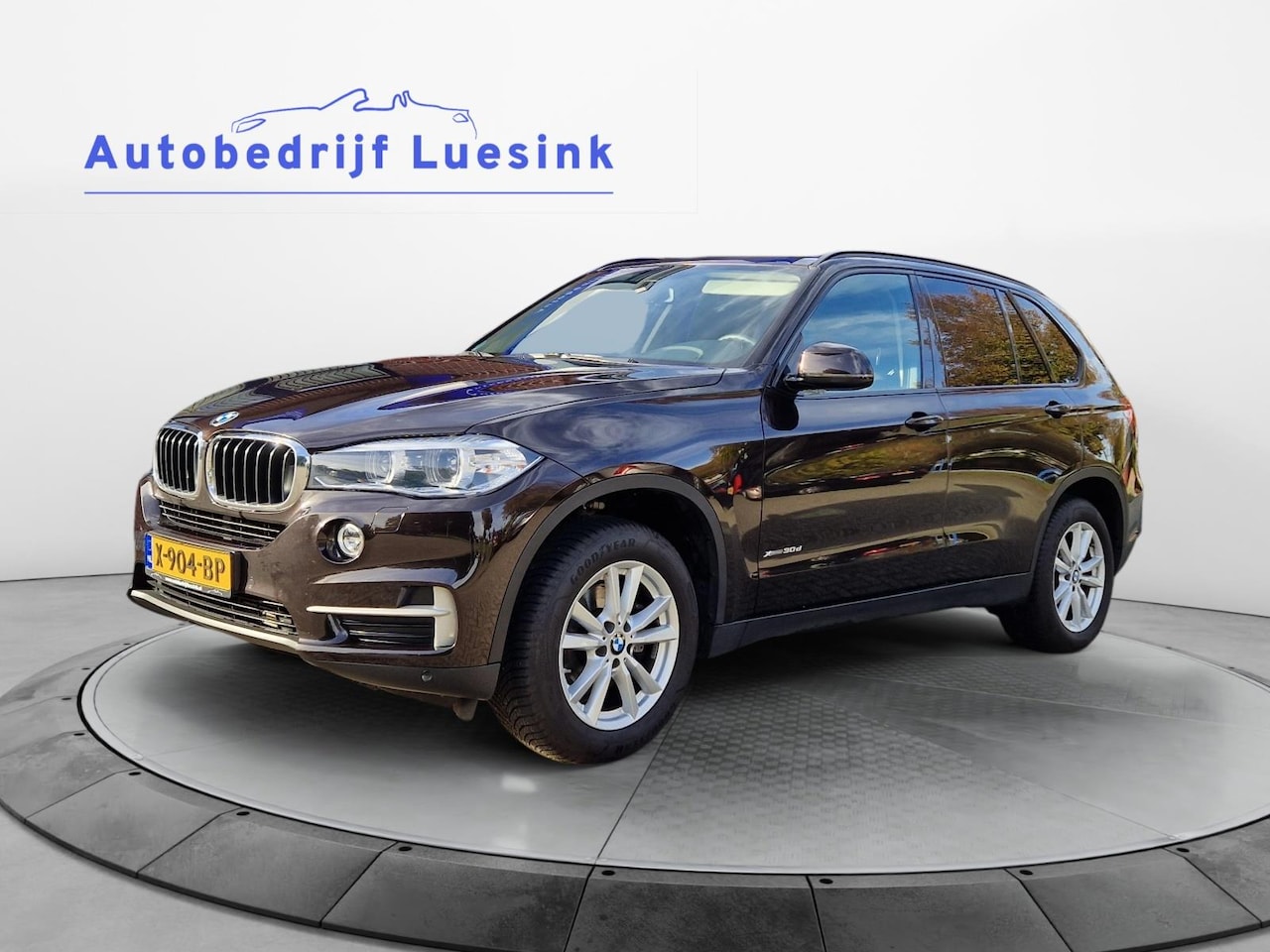 BMW X5 - XDrive30d High Executive Panorama-dak Elektrische Sportstoel + Geheugen Trekhaak 3500 Kg C - AutoWereld.nl